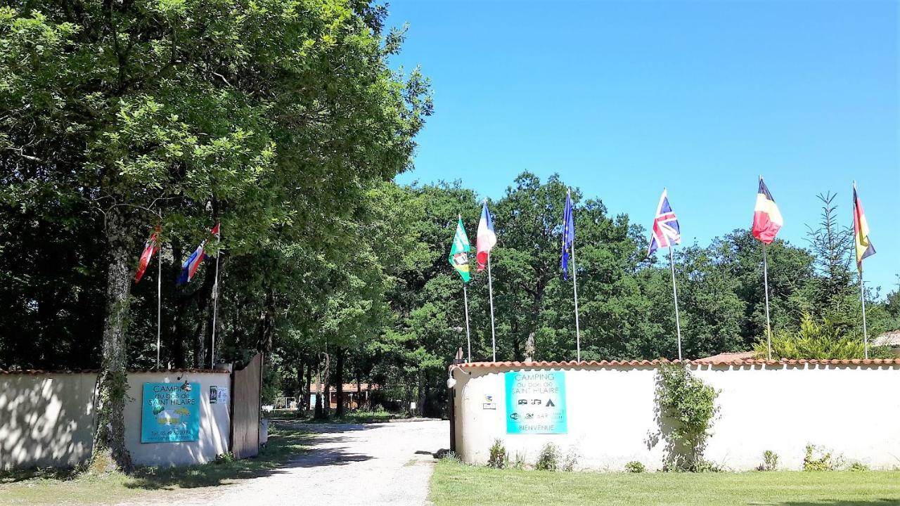 Camping Bois De St Hilaire Chalandray 外观 照片